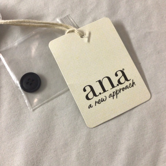 a.n.a. Black tank top - Picture 8 of 8